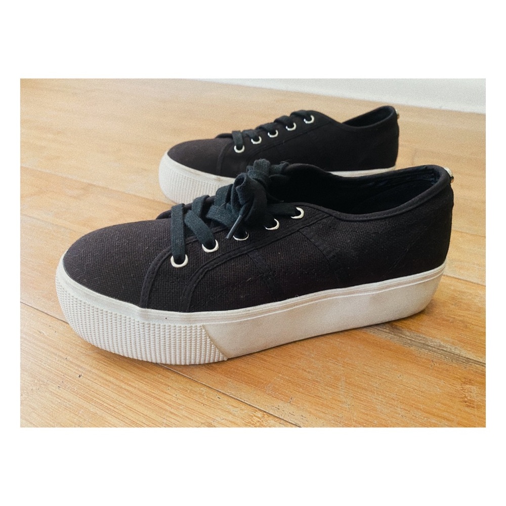🖤 Steve Madden Platform Sneakers 🖤